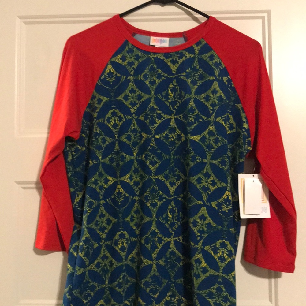 Brand new lularoe Randy shirt size medium